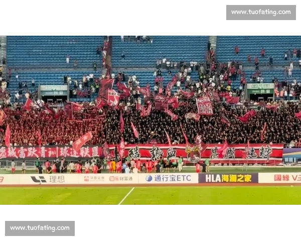 苏超尾声潮未退：三大联赛里的球迷真心